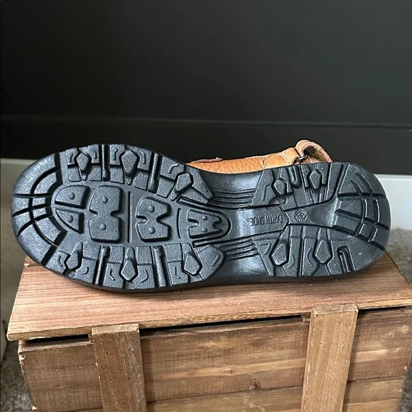 Earth Brown Leather Men's Sandals Size 10.5 - Picture 2 of 8